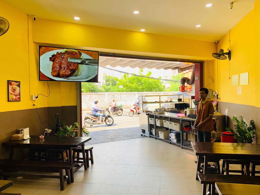 Cho thuê nhà mặt tiền Thoại Ngọc Hầu 110m2, 1Lầu - GẦN NGÃ TƯ - CHUNG CƯ - Ảnh 4